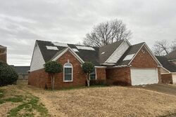 Pre-foreclosure in  SUNDALE WAY S Memphis, TN 38135