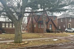 Pre-foreclosure in  METTETAL ST Detroit, MI 48227