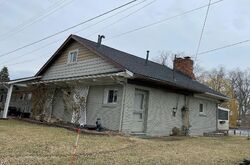 Pre-foreclosure in  GRAND BLVD Luna Pier, MI 48157