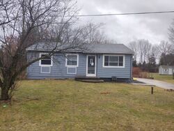 Pre-foreclosure in  TEXAS DR Kalamazoo, MI 49009