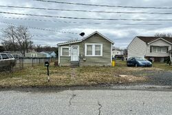 Pre-foreclosure in  POPES LN Sparrows Point, MD 21219