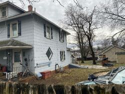 Pre-foreclosure in  CHILDRENS WAY Martinsburg, WV 25401