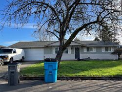 Pre-foreclosure in  NE 79TH ST Vancouver, WA 98682