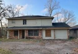 Pre-foreclosure in  PIN OAK RD Alvin, TX 77511