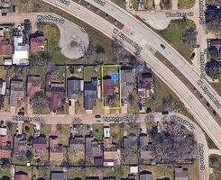 Pre-foreclosure in  LIGHTSTAR DR Houston, TX 77045