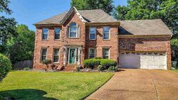 Pre-foreclosure in  TRACEWOOD CV Cordova, TN 38016