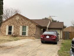 Pre-foreclosure in  WAYFARER TRL Fort Worth, TX 76137