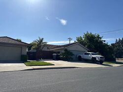 Pre-foreclosure in  VIEW POINT AVE Oakdale, CA 95361