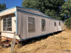Pre-foreclosure in  LAUREL AVE Modesto, CA 95351