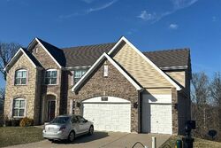 Pre-foreclosure in  ALBERS POINTE CT Florissant, MO 63034