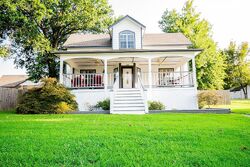 Pre-foreclosure in  NE 3RD ST Wagoner, OK 74467
