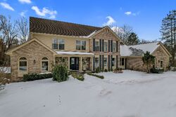 Pre-foreclosure in  W HICKORY GROVE RD Bloomfield Hills, MI 48304