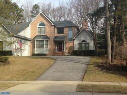 Pre-foreclosure in  FORREST HILLS DR Voorhees, NJ 08043