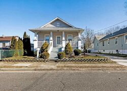 Pre-foreclosure in  OXFORD AVE Gloucester City, NJ 08030