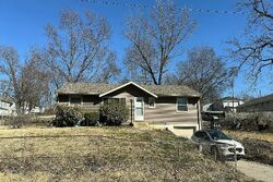  N Bennington Ave, Kansas City MO