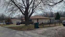 Pre-foreclosure Listing in E WALNUT ST AURORA, MO 65605