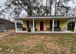 Pre-foreclosure in  EASTWOOD RD Natchez, MS 39120