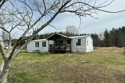 Pre-foreclosure in  STOCKTON DR Vicksburg, MS 39183