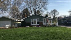 Pre-foreclosure in  HEWITT RD Brooklyn, MI 49230