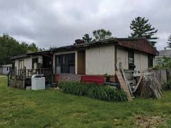  Garland Dr, Jackson MI