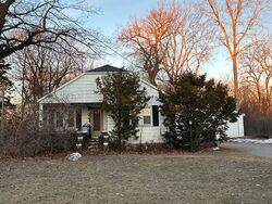 Pre-foreclosure in  LINDA ST Saginaw, MI 48603