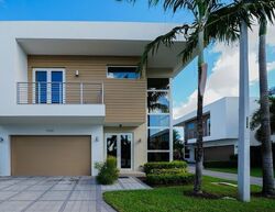 Pre-foreclosure in  NW 97TH CT Miami, FL 33178