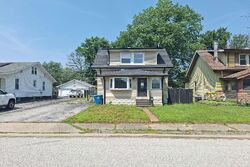  12th St, Wood River IL