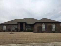 Pre-foreclosure in  VIRGINIA FERN CIR Madison, AL 35757