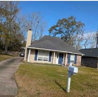 Pre-foreclosure in  BARRETT LN Baton Rouge, LA 70817