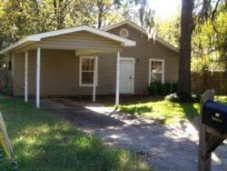 Pre-foreclosure in  WOODHAVEN DR Monroe, LA 71203