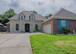 Pre-foreclosure in  PERIDOT DR Gonzales, LA 70737