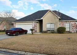 Pre-foreclosure in  AVONDALE CT Denham Springs, LA 70726