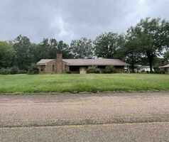  Newman St, Winnsboro LA
