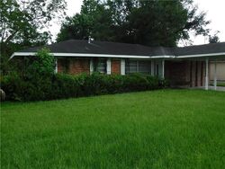 Pre-foreclosure in  MAPLEWOOD DR Sulphur, LA 70663