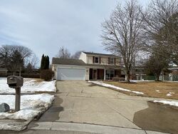 Pre-foreclosure in  THORNTON LN Buffalo Grove, IL 60089