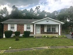 Pre-foreclosure in  SATURN CIR Radcliff, KY 40160