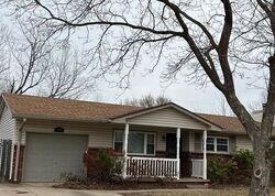 Pre-foreclosure in  S CUSTER AVE Wichita, KS 67217