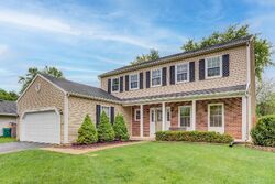 Pre-foreclosure in  KENSINGTON DR Warrenville, IL 60555