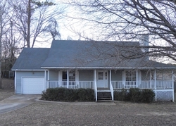 Pre-foreclosure in  LANEWOOD CIR Leeds, AL 35094