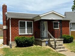  E Walnut St, Crothersville IN