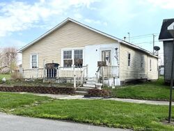Pre-foreclosure in  S A ST Elwood, IN 46036