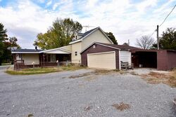 Pre-foreclosure in  E ADAMS ST Darlington, IN 47940