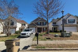 Pre-foreclosure in  JAMES MADISON DR Hampton, GA 30228