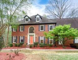 Pre-foreclosure in  RIVERFRONT DR Snellville, GA 30039