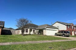 Pre-foreclosure in  GREENWOOD POINT DR Cypress, TX 77433