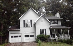 Pre-foreclosure in  COMMANCHE CT Jonesboro, GA 30236