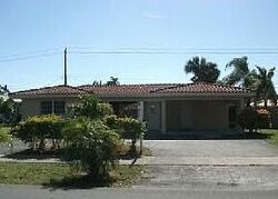 Pre-foreclosure in  SE 5TH ST Pompano Beach, FL 33060