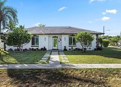 Pre-foreclosure in  NW 8TH ST Fort Lauderdale, FL 33317