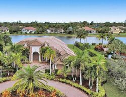 Pre-foreclosure in  JOCKEY CIR S Fort Lauderdale, FL 33330