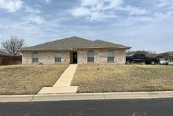 Pre-foreclosure in  OAK RIDGE DR Nolanville, TX 76559